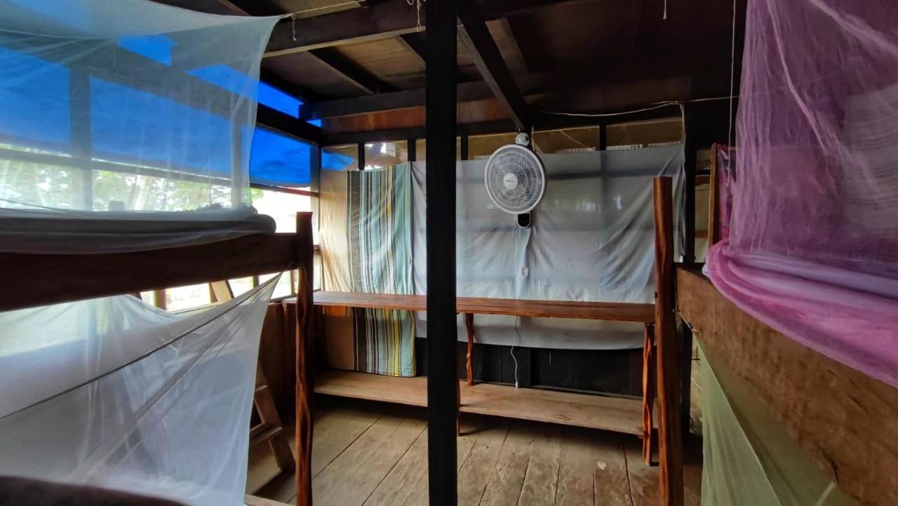 Hospedaje Y Tours Reina Arriera Amazonas Colombia Macedonia Exterior photo